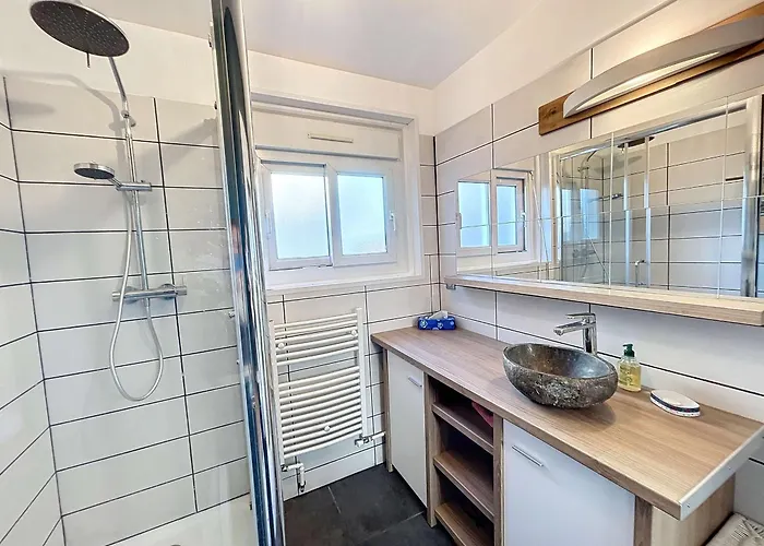 Maison De à 350m De La Avec Jardin, Véranda Et Wi-fi Gratuit - Fr-1-361-525